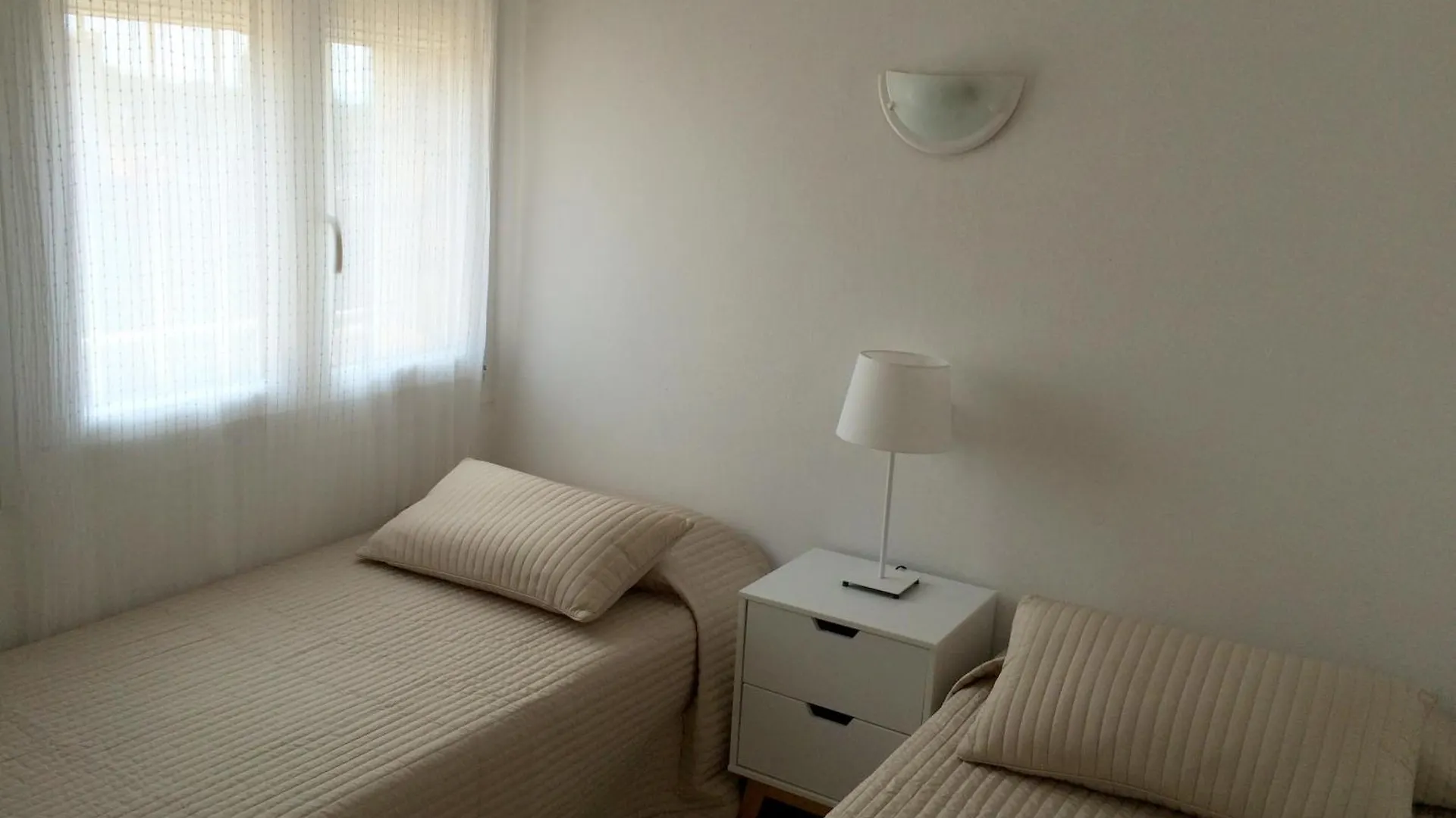 Apartaments La Palmera, Terrace & Pool 산트마르티 뎀푸리에스 아파트